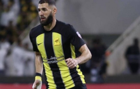 开云体育下载-关于赛前皇家马德里调整名单以备亚冠，调整名单环节打磨，引发热议，团队化学反应显著的信息