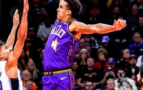 开云APP-福勒菲尼克斯公开赛夺冠