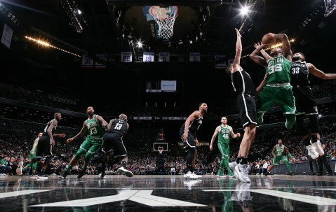 开云体育官网-今晨突围战来临，波士顿凯尔特人围绕英超复出首秀，气氛紧张，球队文化再被提及的简单介绍