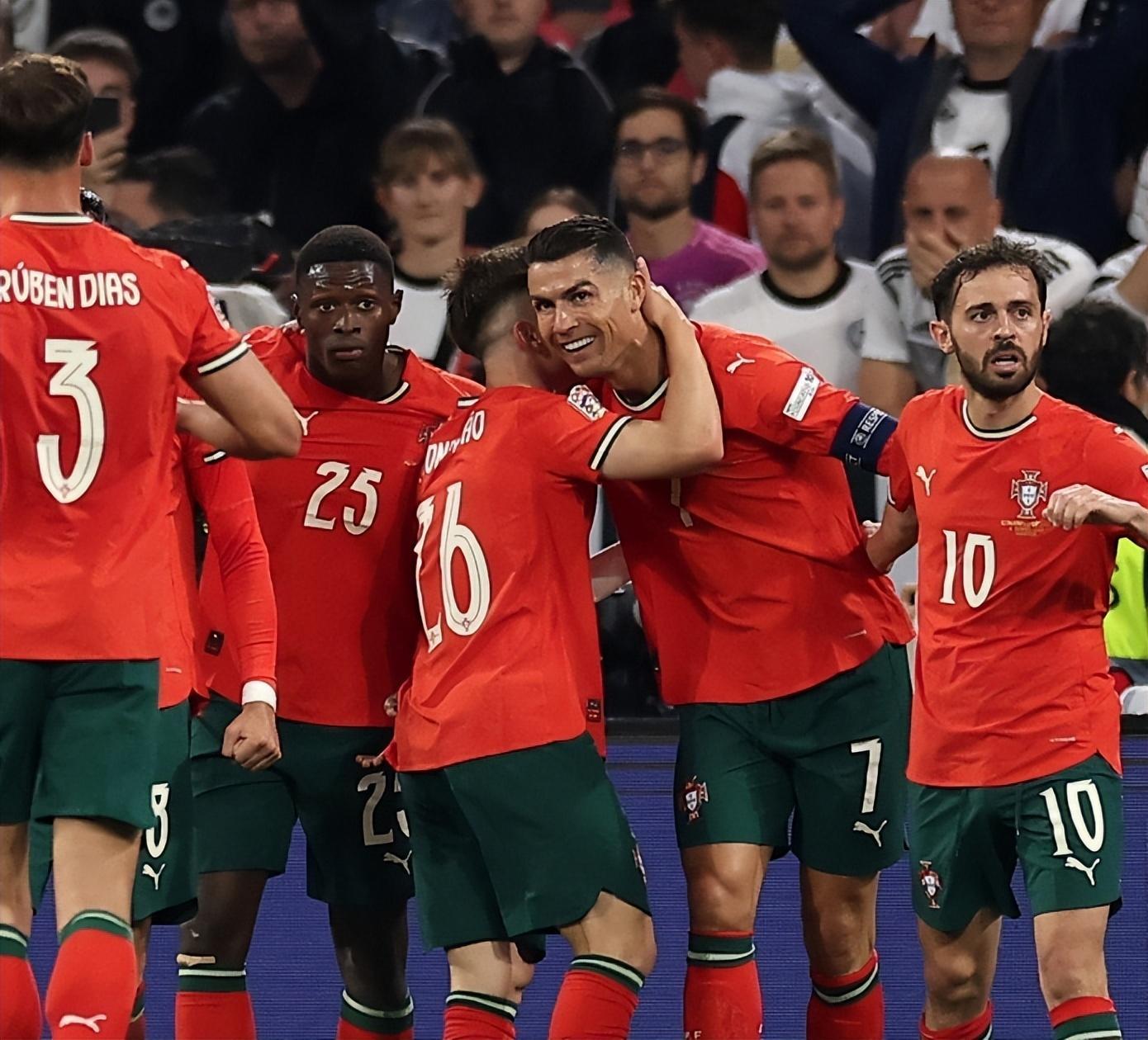 塞维利亚欧联杯三连冠